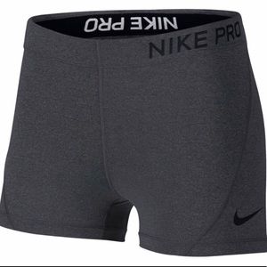 NEW Women’s Nike Pros XS